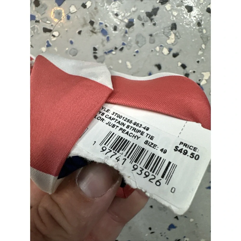 NWT‎ Vineyard Vines Boys Silk Tie Salmon & White Stripes USA 49